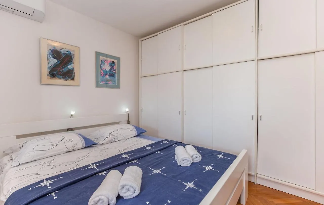 Rina B4 Apartman Poreč Horvátország